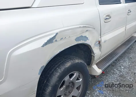 2004 Cadillac Escalade Ext Standard z USA, uszkodzony, nr VIN 3GYEK62N94G297857